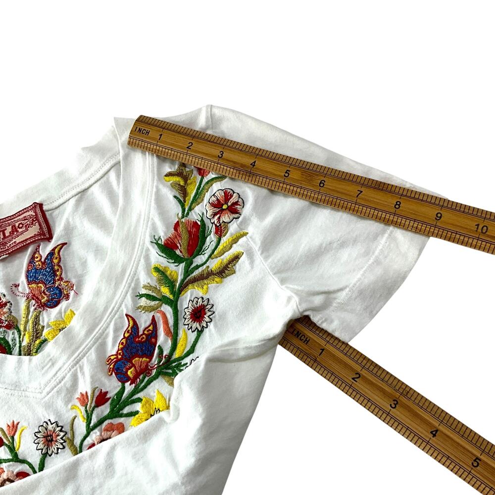 Johnny Was JWLA Top Womens XS White Embroidered *READ* Floral V Neck T Shirt - Picture 10 of 12
